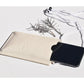 Torebka na telefon etui na ramie "Niekończąca się miłość" biała