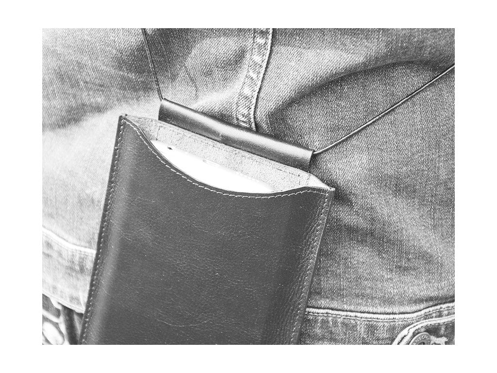 Torebka na telefon etui na ramie "Ślady psów" fuksja