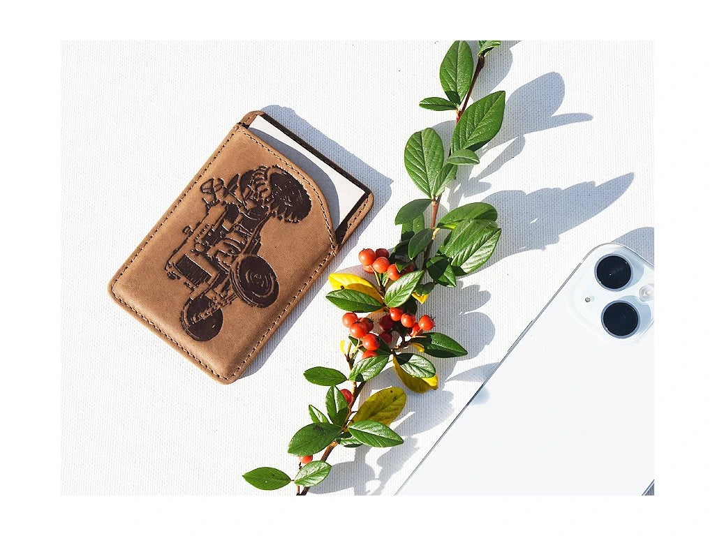 Portfel MagSafe "Ciągnik 25" brązowy