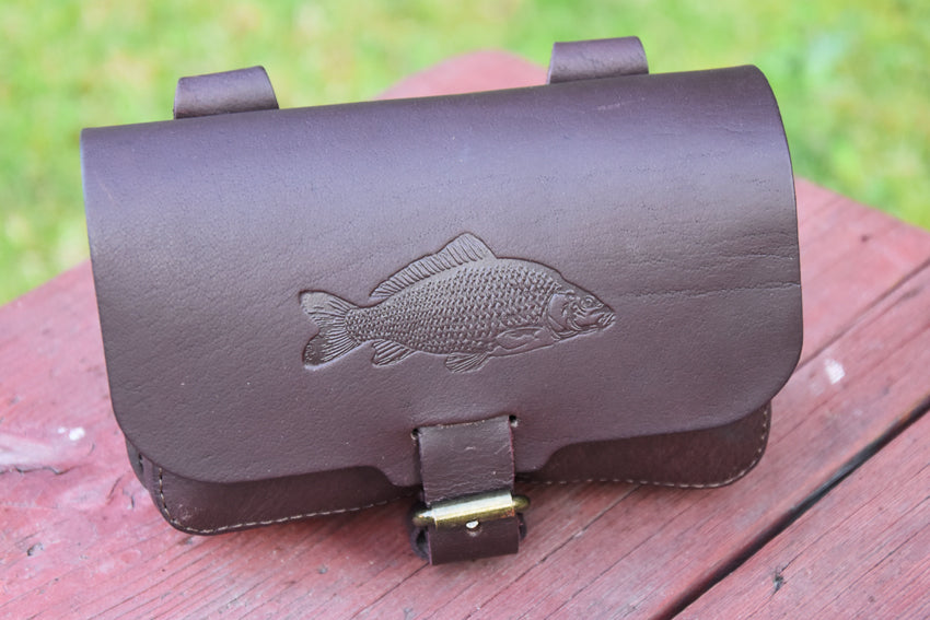 Skórzana kieszeń na pasek 5858 "Karp"