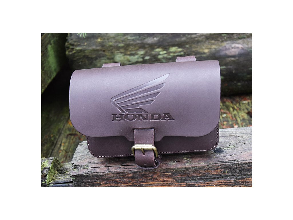Skórzana kieszeń na pasek 5858 "Honda"